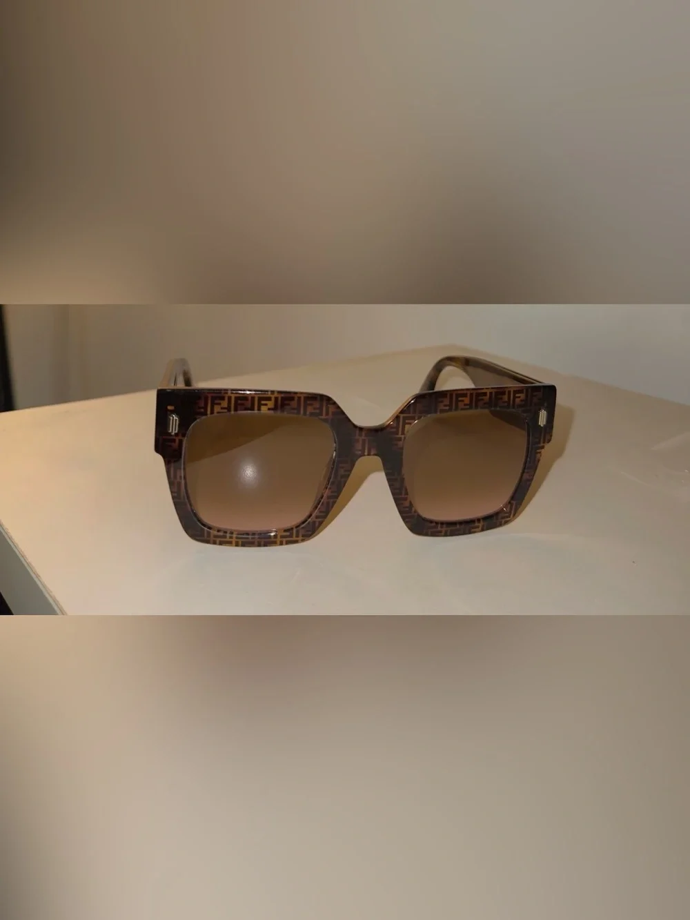 Fendi Tortoiseshell Square Sunglasses with Gold Logo - Brown - Picture 3 of 5